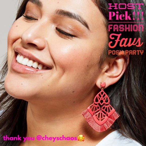 :: Stella & Dot Alexandria Statement Earrings - Picture 5 of 14